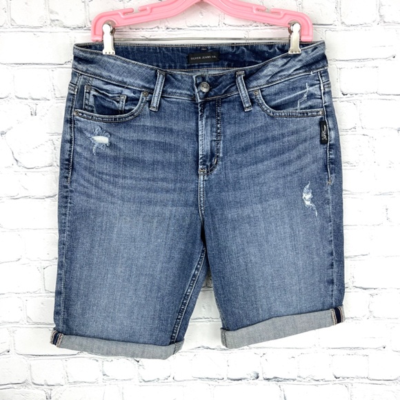 •|•SILVER JEANS•| Avery Bermuda Cuffed Jeans Shorts Size 31 (12) - Picture 2 of 13